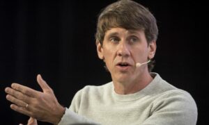 Foursquare'in kurucusu Dennis Crowley tam zamanlı görevinden ayrıldı