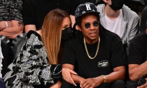 Jay-Z'nin ilk albümünün bir NFT'si plak şirketi davasına yol açtı