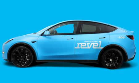 New York City, elektrikli taksiler için yeni lisansları engellemek için oy verdi ve Revel'in Tesla planlarını reddetti