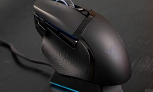 Razer's Basilisk Ultimate, Best Buy'da 50$ değerinde Steam hediye kartı içeriyor