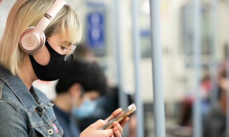 Tüm Londra Metrosu 2024'ün sonuna kadar mobil kapsama alacak
