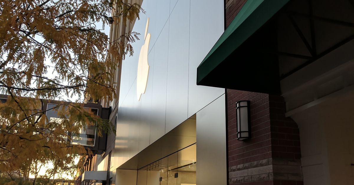 Apple'ın mağaza çalışanları için bir "perakende esnek" evden çalışma programı denediği bildiriliyor