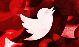 Hükümet, Twitter'ın Hindistan'daki kullanıcıların gönderileri için yasal dokunulmazlığını kaybettiğini savunuyor