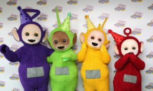 Teletubbies aşı kartlarını neden taklit etti?