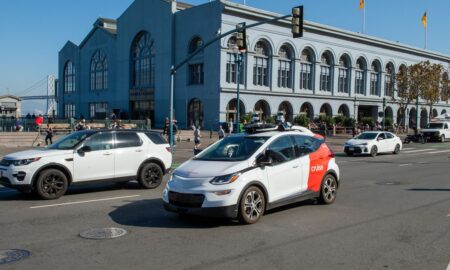 Elektrikli robotaksi, inanmaya yönlendirildiğimiz iklim çözümü olmayabilir