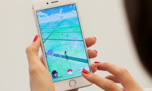 Pokémon Go, oyuncuların çok uzaklardan Pokéstops ile etkileşime girmesine izin vermeye devam edecek