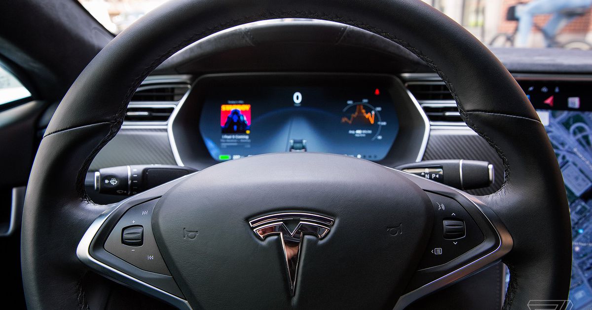 Senatörler FTC'den Tesla'nın 'Tam Kendi Kendine Sürüş' vaatlerini araştırmasını istiyor
