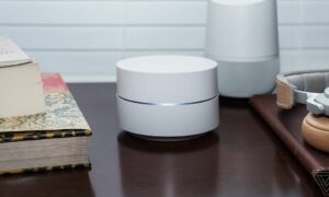 Üçlü bir Google Wifi ağ yönlendiricisi paketi Amazon'da sadece 150 $