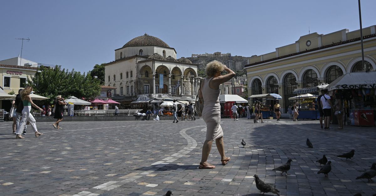 Yunanistan'da sıcak hava dalgaları o kadar kötü ki yetkililer onlara isim vermeyi düşünüyor