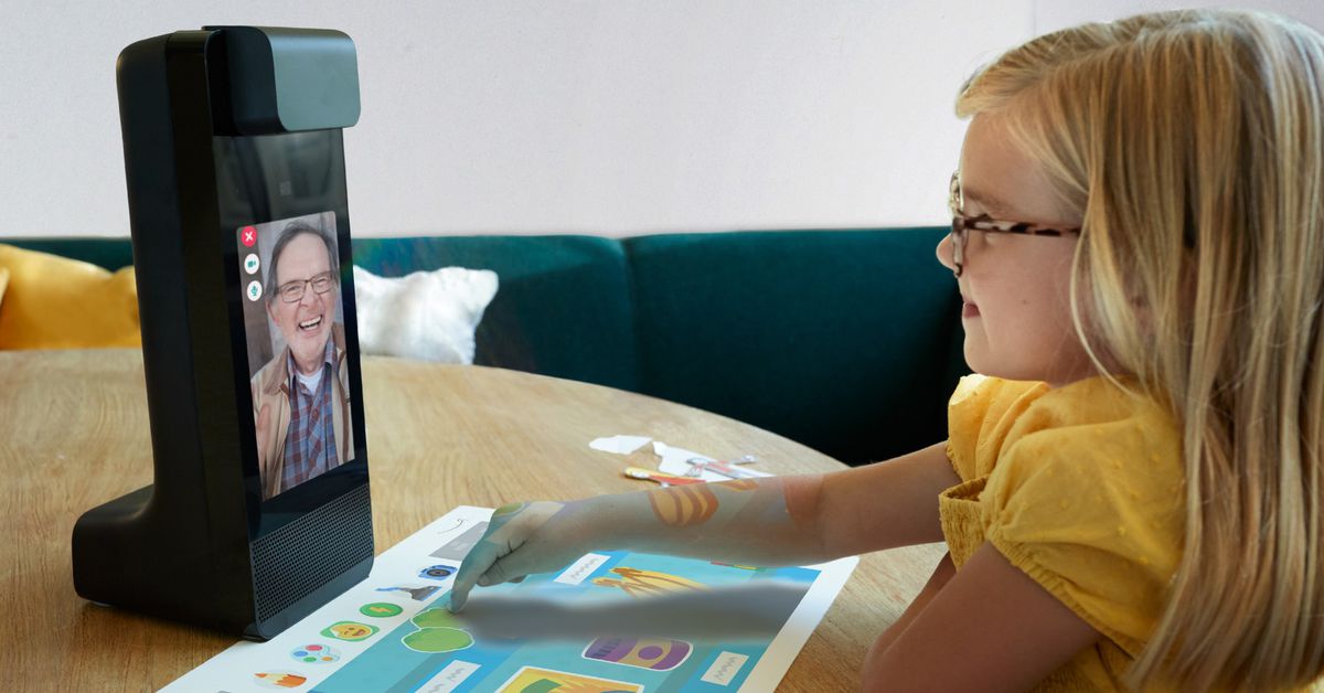Amazon Glow, çocukları meşgul etmek için yerleşik oyunlara sahip bir görüntülü sohbet aracıdır