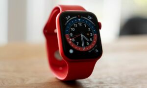 Apple'ın Watch Series 7 üretim sorunlarının üstesinden geldiği bildiriliyor