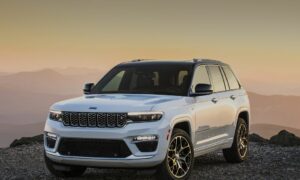 İlk plug-in hibrit Jeep Grand Cherokee burada