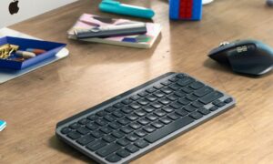 Logitech'in MX Keys Mini'si, diğer kullanışlı tuşlar için sayısal tuş takımını terk ediyor