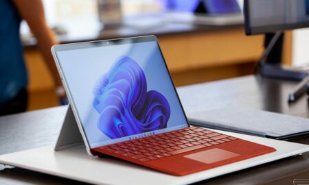 Microsoft Surface Pro 7 ile Pro 8 arasındaki fark nedir?