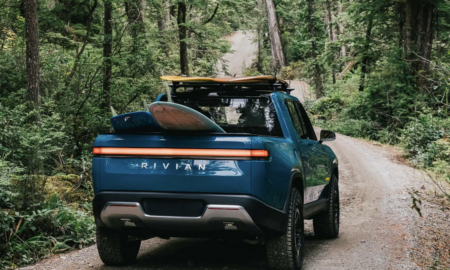 MotorTrend, Rivian'ın elektrikli macera kamyonunu ayrıntılı olarak gösteriyor