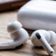 Apple, çatırtı veya ANC sorunları için AirPods Pro onarım programını genişletiyor