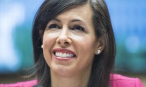 Biden, FCC'nin başına Jessica Rosenworcel'i atadı