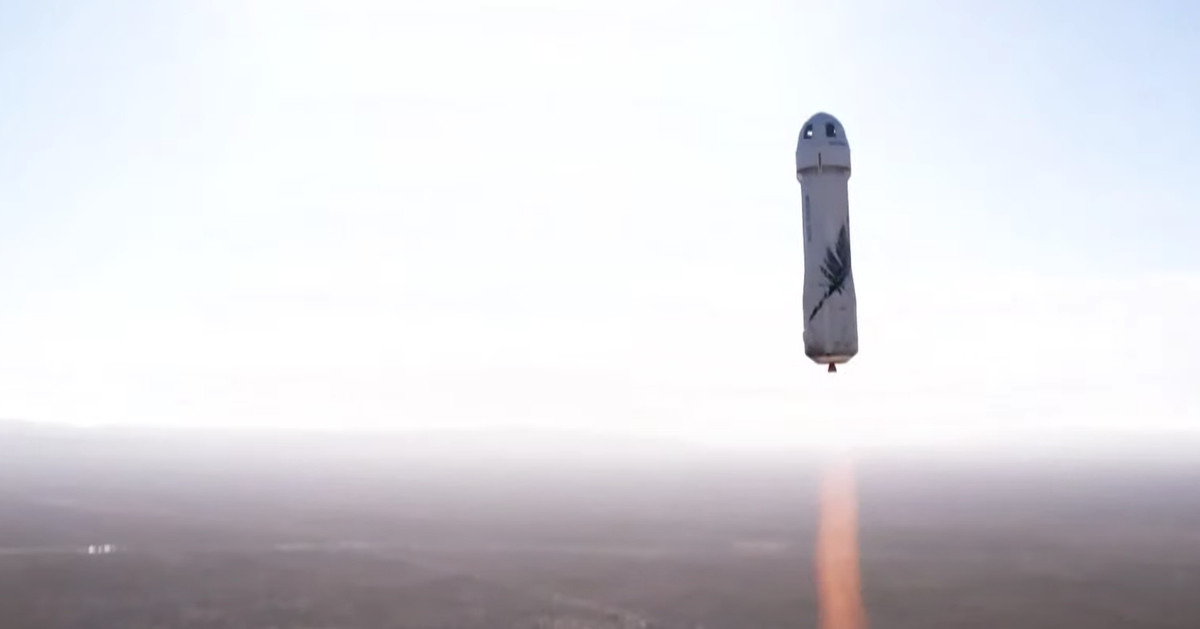 Blue Origin, William Shatner ve mürettebatını başarıyla uzayın kenarına ve geriye gönderdi