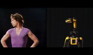 Boston Dynamics'in Spot robotu, bu Rolling Stones anma töreninde korkunç bir Jim Henson kuklasına benziyor