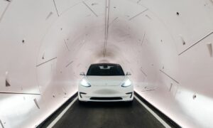 Elon Musk'ın Boring Company, Las Vegas tünel sistemi için yeşil ışık yaktı