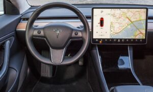 Güvenlik düzenleyicisi, Tesla'nın FSD beta programı "güvenlik puanı" hakkında bilgi istiyor