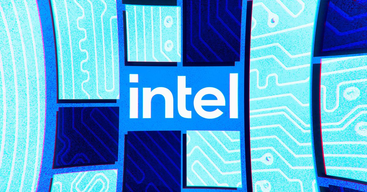 Intel CEO'su, dizüstü bilgisayar satışlarının arz sorunları nedeniyle düşmesi nedeniyle çip sıkıntısının en az 2023'e kadar bitmeyeceği konusunda uyardı