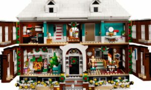 Lego'nun Evde Tek Başına ev seti, 4.000 parça haydut durduran tuzak içerir