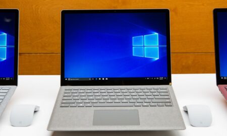Microsoft, Chromebook'ları almak için Windows 11 SE ve düşük maliyetli Surface Laptop üzerinde çalışıyor