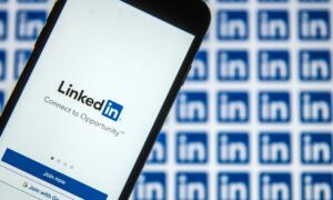 Microsoft, Çin için LinkedIn'i 'kapatacak' ve onu sosyal medya özellikleri olmayan bir uygulamayla değiştirecek