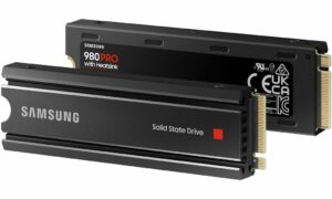 Samsung'un PS5 için yeni 980 Pro SSD'si kendi soğutucusunu getiriyor