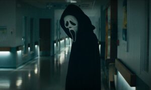 Scream geri döndü ve Ghostface akıllı evimi kontrol etmede telefonumdan daha iyi