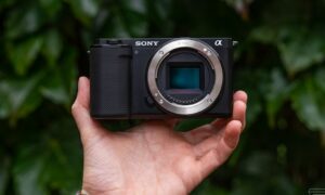 Sony Alpha ZV-E10 incelemesi: değiştirilebilir lensli vlog makinesi