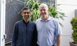 Sundar Pichai ve Rick Osterloh, Pixel 6'nın Google'ın çıkış telefonu olduğunu düşünüyor