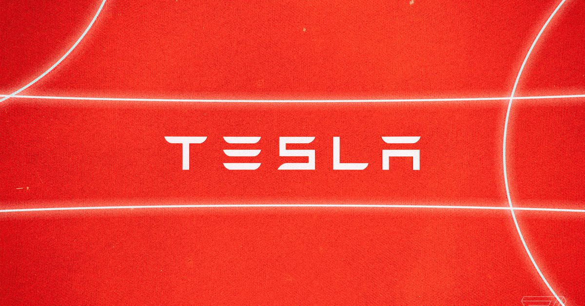 Tesla, testçilerin yanlış çarpışma uyarıları ve diğer hatalardan şikayet etmesinin ardından en son 'Tam Kendi Kendine Sürüş' beta sürümünü kaldırdı