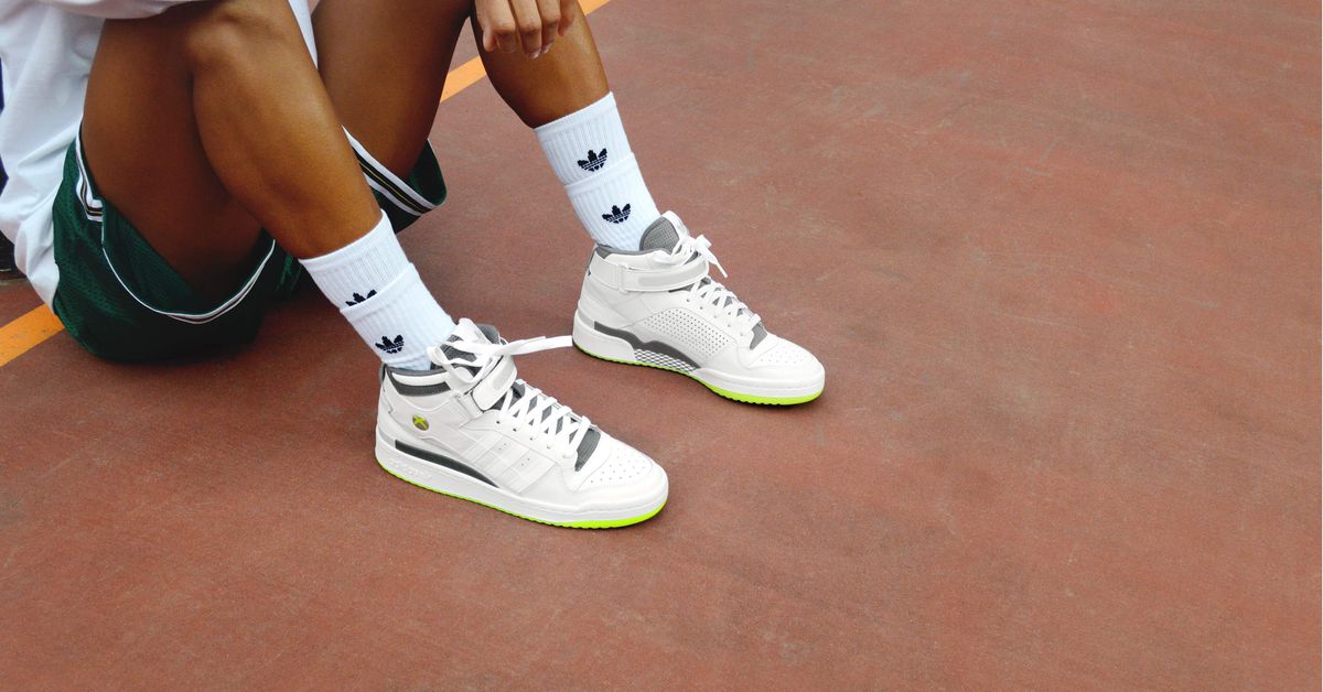 Adidas, satın alabileceğiniz yeni, Xbox 360'tan ilham alan bir spor ayakkabı ortaya koyuyor
