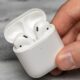 Apple'ın ikinci nesil AirPod'ları şimdiye kadarki en düşük fiyatlarına geri döndü