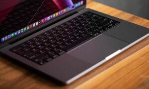 Apple macOS 12 Monterey incelemesi: en iyisi henüz gelmedi