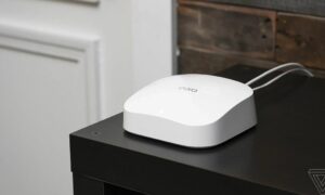 Eero Pro 6 ağ yönlendiriciler ve Philips Hue aydınlatmadan tasarruf edin