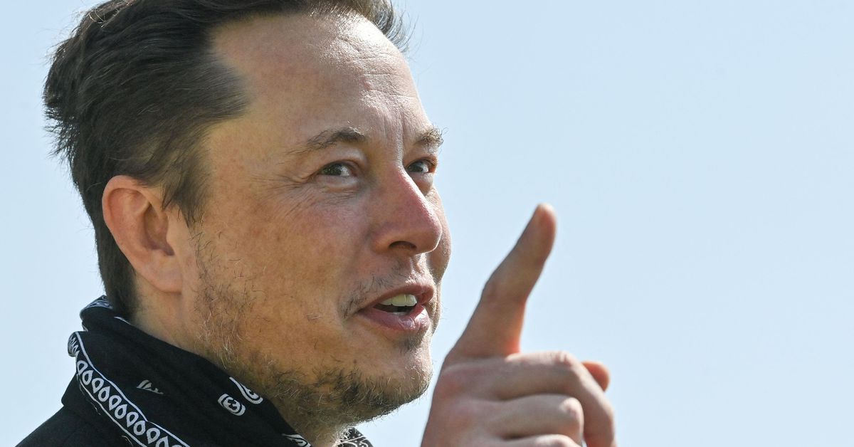 Elon Musk, Tesla hisselerinin yüzde 10'unu satıp satmayacağını sormak için Twitter takipçilerine anket yaptı