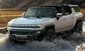 GM, Hummer EV'ye dayanan ABD ordusu için bir prototip inşa ediyor