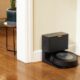 iRobot Roomba güncellemesi, Noel ağacınızı devirmeyi önlemek için AI kullanır