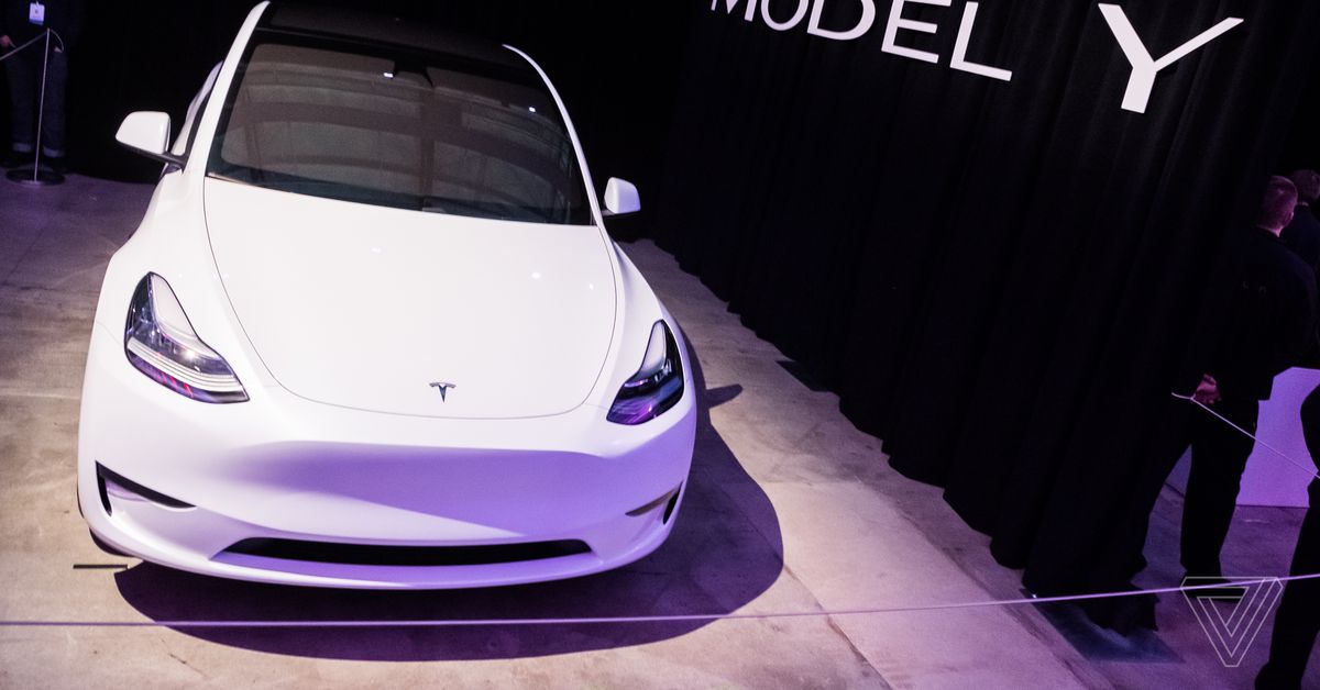 Kaliforniya'da kazadan sonra 'Tam Kendi Kendine Sürüş' beta modundaki Tesla aracı 'ciddi hasar gördü'
