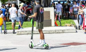 Miami, paylaşılan elektrikli scooterlara yönelik kısa süreli yasağını iptal etti