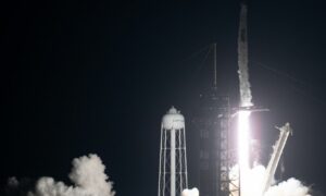 SpaceX, Crew-3 görevinde uzay istasyonuna dört astronotu başarıyla fırlattı