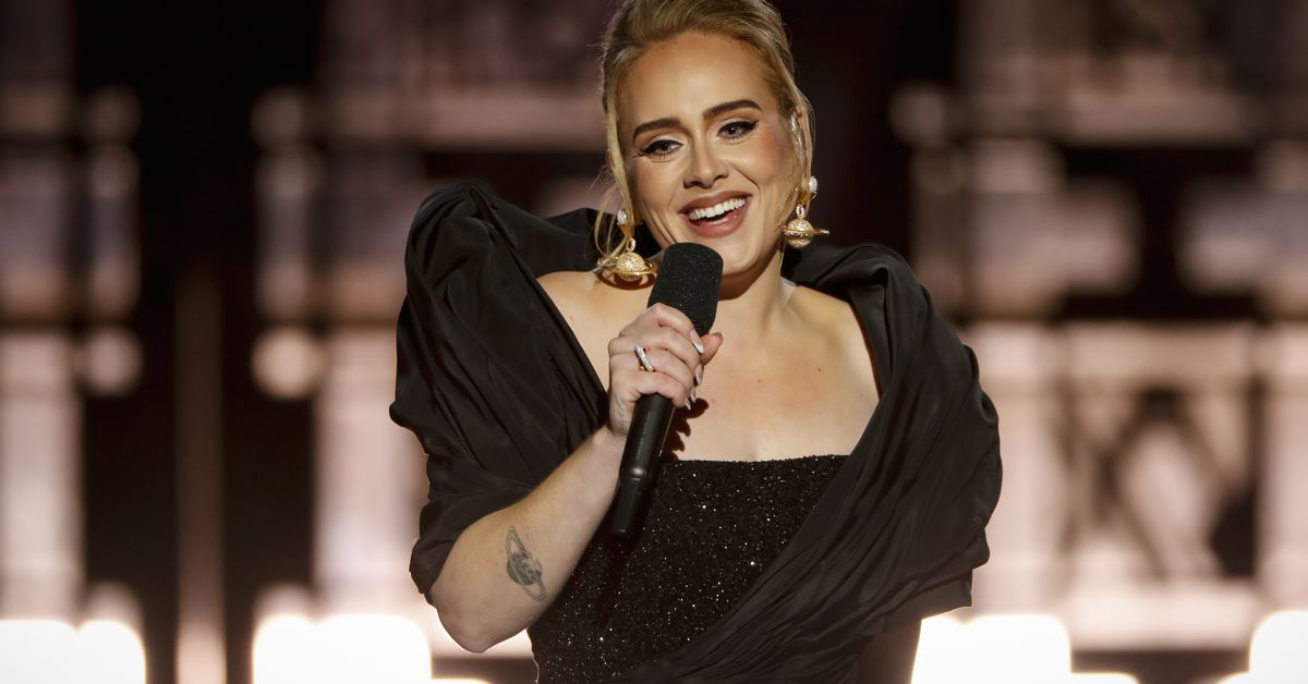Spotify, Adele'nin söylediği için varsayılan olarak albümleri karıştırmayı durdurur