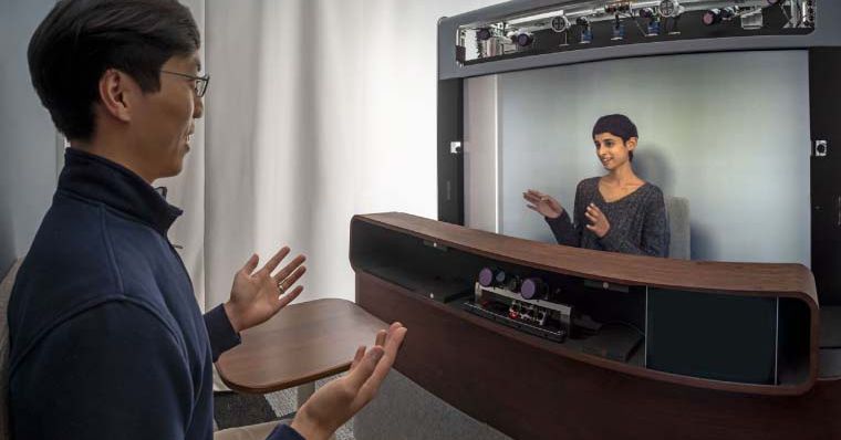 Google'ın deneysel 3D telepresence kabini şu şekilde çalışır